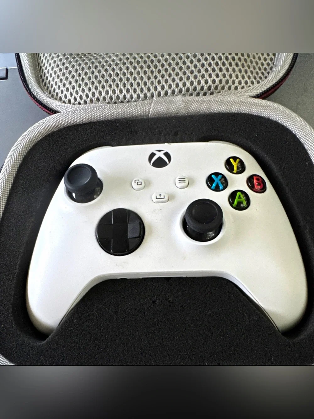 Xbox Series X|S Wireless Controller, White, Wireless, USB-C. Read Description